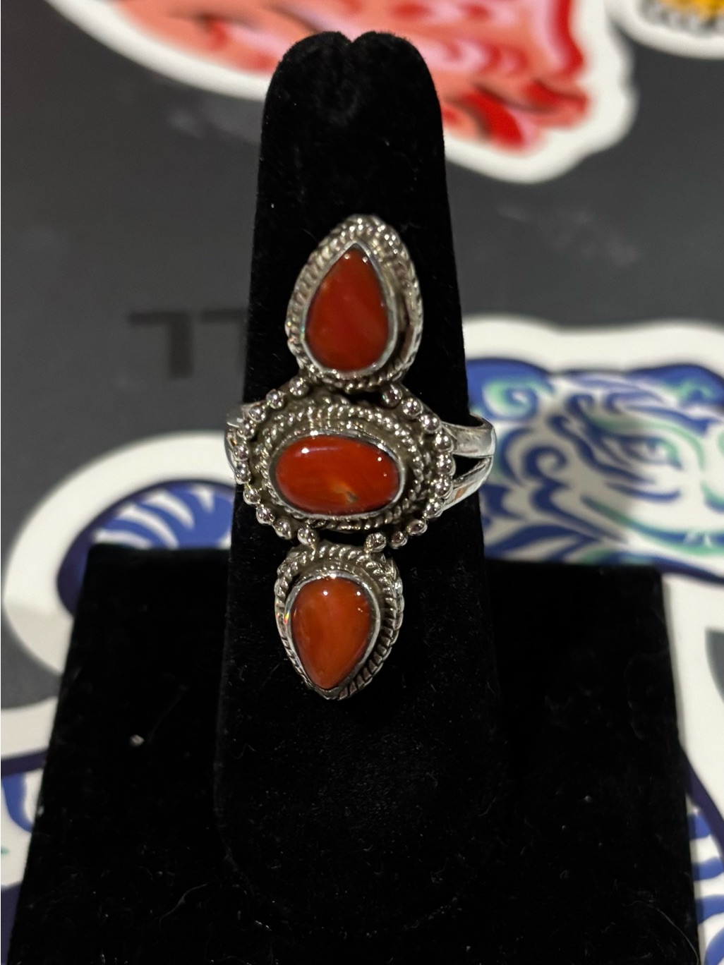 Navajo Sterling Silver Spiny Oyster Triple Teardrop Ring